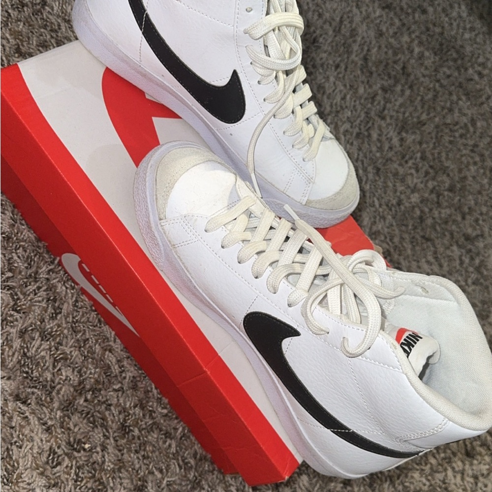 Nike Blazer Mid ‘77 (BIG KIDS)